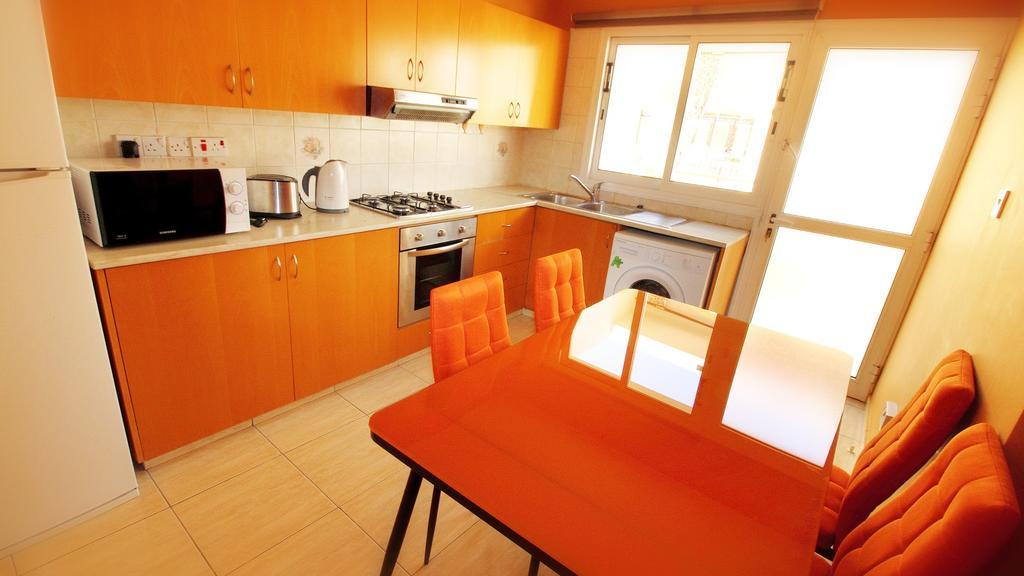 Panikos Beach Apartment I Lárnaca Exterior foto