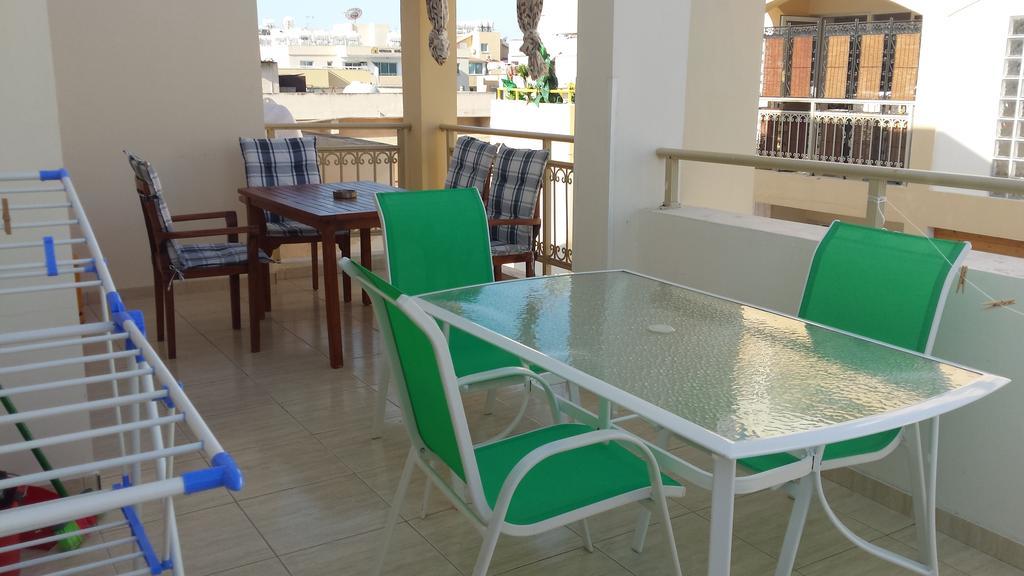 Panikos Beach Apartment I Lárnaca Exterior foto